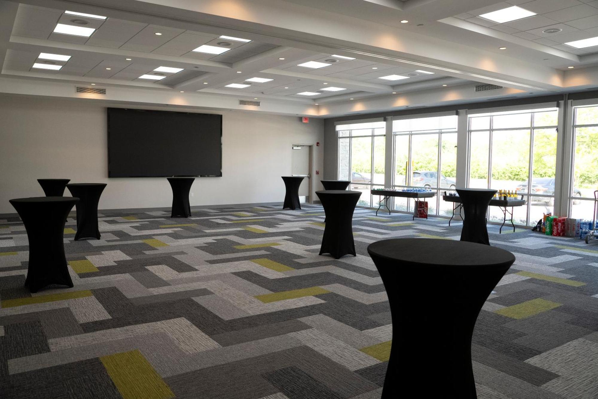 Holiday Inn Express & Suites Chicago Schaumburg By Ihg Экстерьер фото