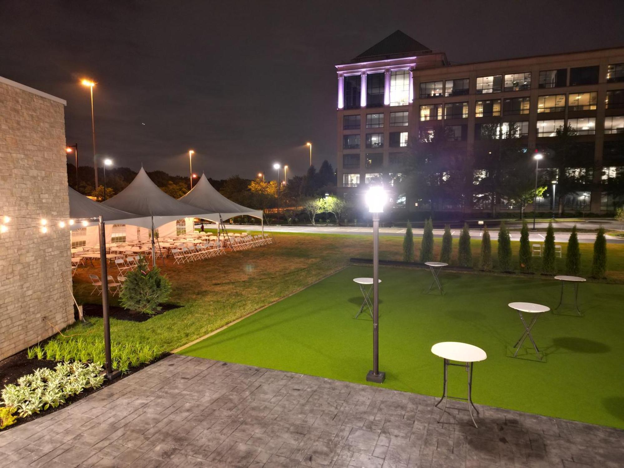 Holiday Inn Express & Suites Chicago Schaumburg By Ihg Экстерьер фото